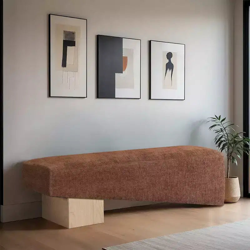 Banco tapizado en tela negra/coñac/crema – Patas de madera natural, capacidad para 2 personas