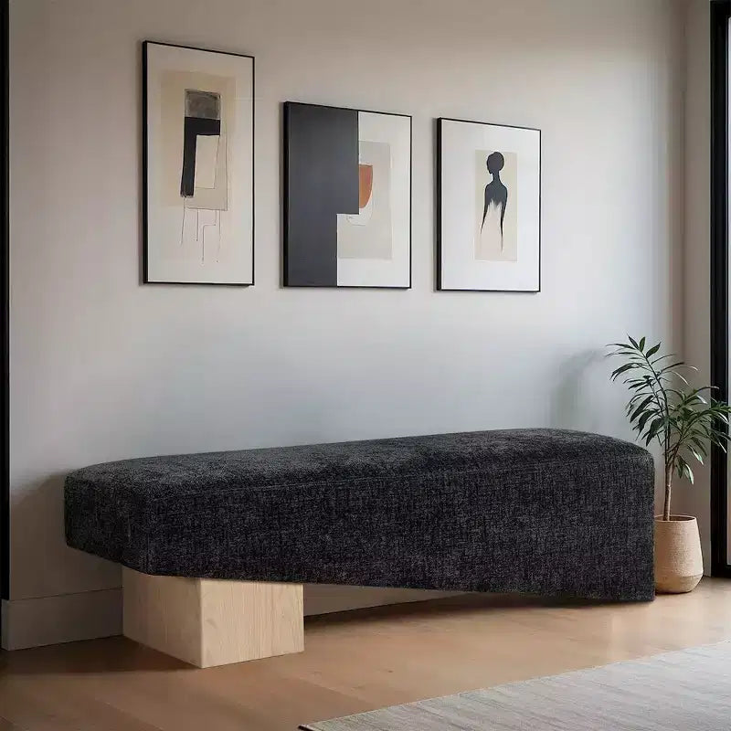 Banco tapizado en tela negra/coñac/crema – Patas de madera natural, capacidad para 2 personas