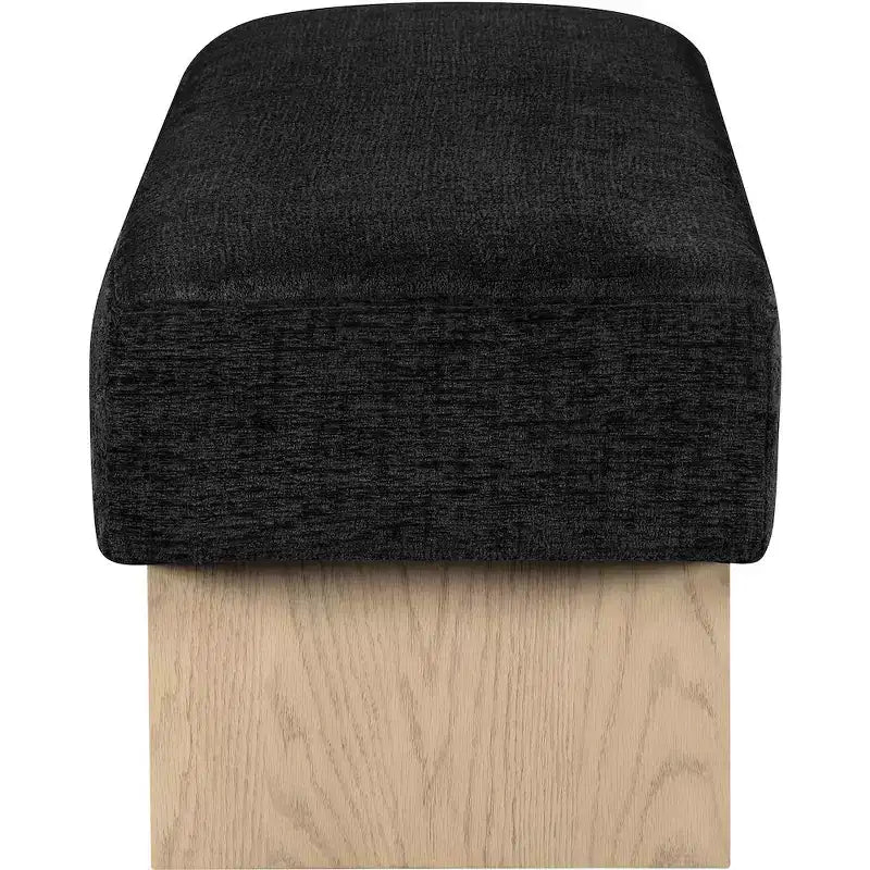 Banco tapizado en tela negra/coñac/crema – Patas de madera natural, capacidad para 2 personas