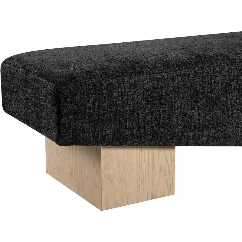 Banco tapizado en tela negra/coñac/crema – Patas de madera natural, capacidad para 2 personas