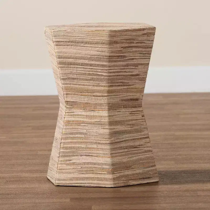 Mesa Auxiliar Hexagonal Marrón de Grasscloth - Estilo Reloj de Arena